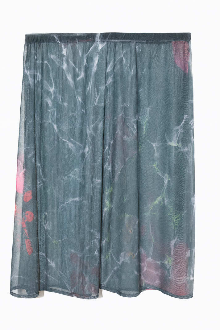FLOWY MESH SKIRT